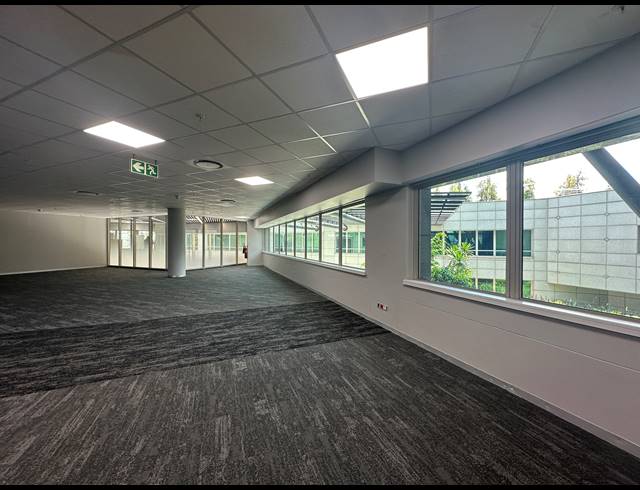 364M² OFFICE TO LET IN SANDTON CENTRAL